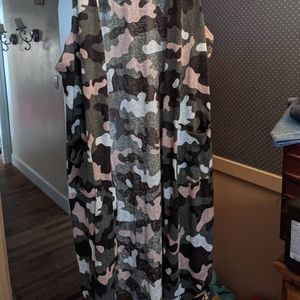 Camo Print sleeveless duster